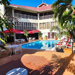 3* Hotel Altamont Court